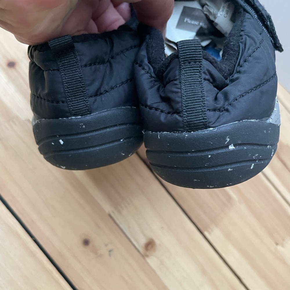 Merrell Men's Black Quilted Sneakers - Picture 5 of 6